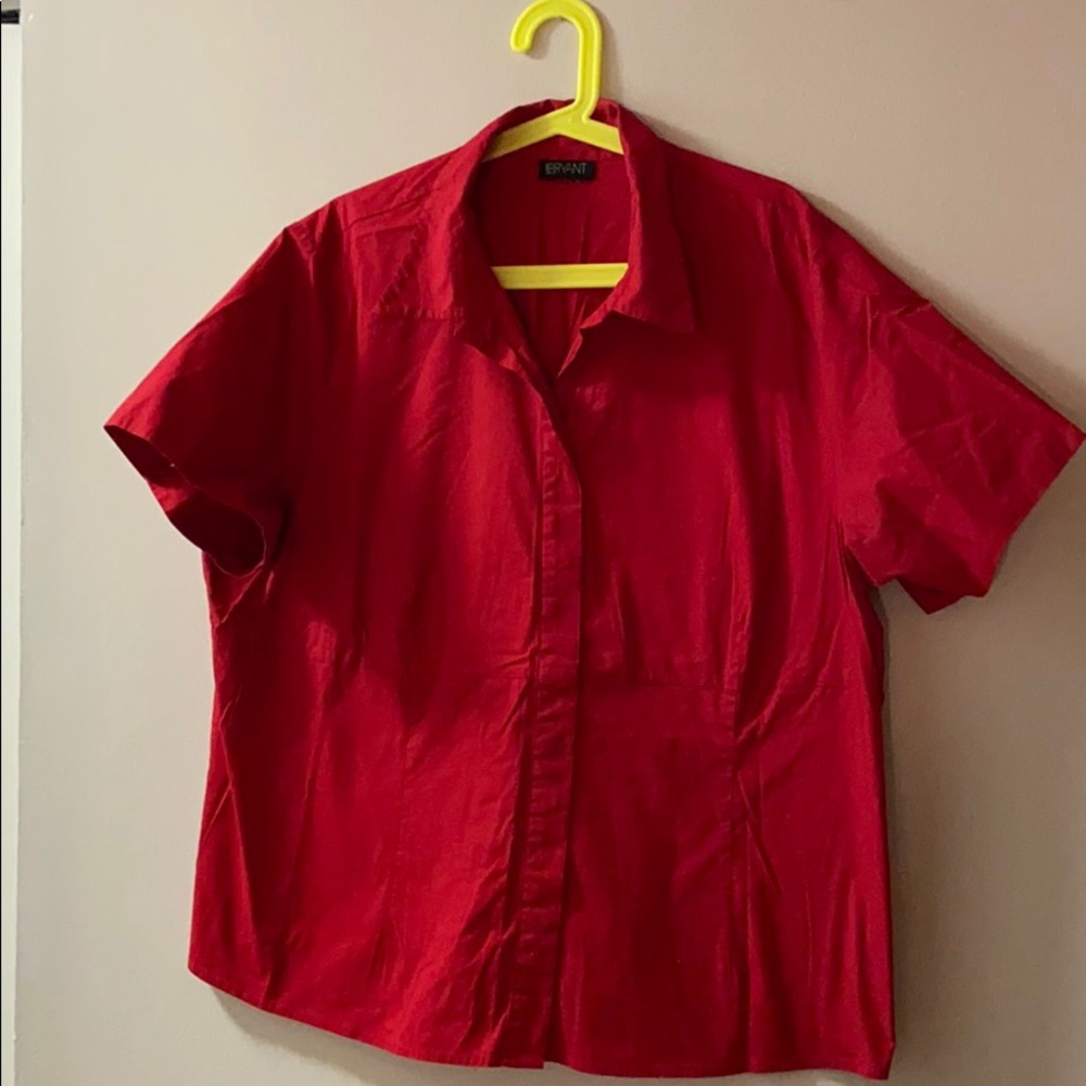 Short sleeve button up